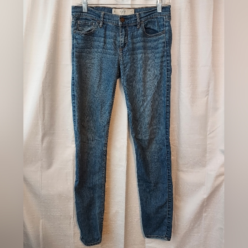 Abercrombie and Fitch 4L Jeans